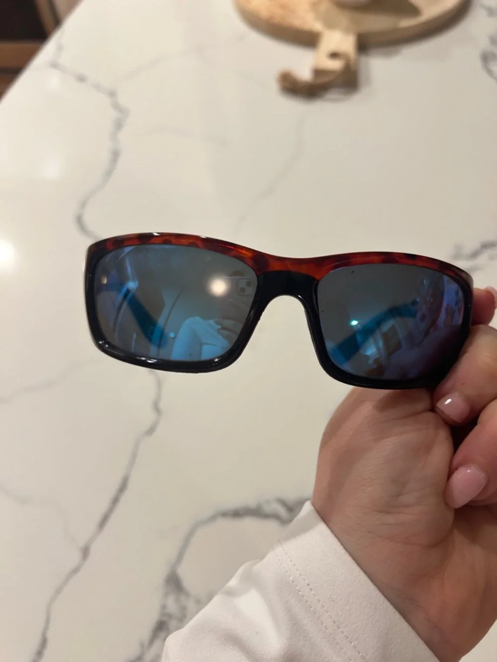Costa Jose Tortoiseshell Frame Sunglasses with Blue Lenses - Picture 7 of 7